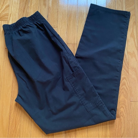Black Straight-Leg Scrub Pants - Picture 6 of 6